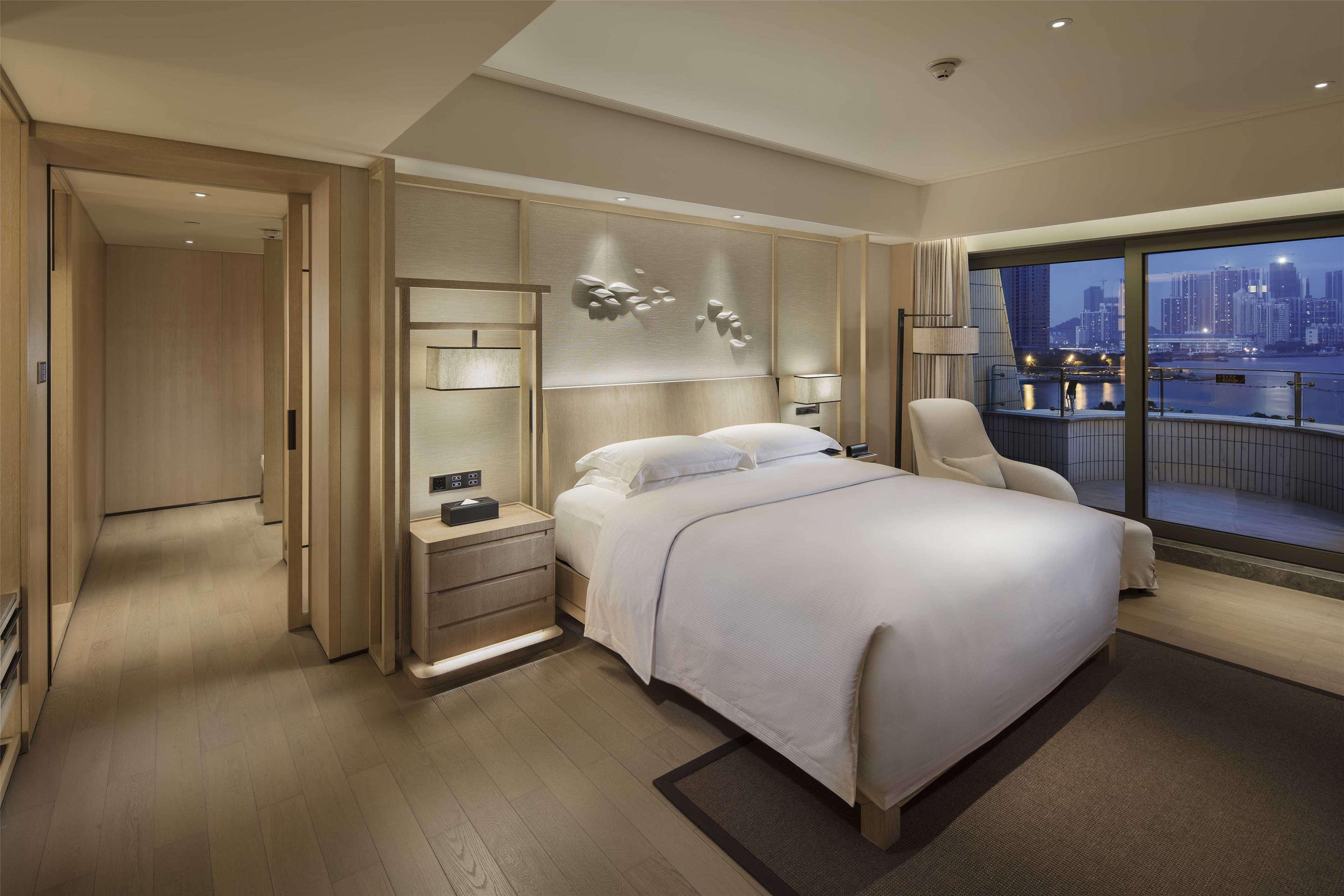 Hilton Shenzhen Shekou Nanhai Exterior photo