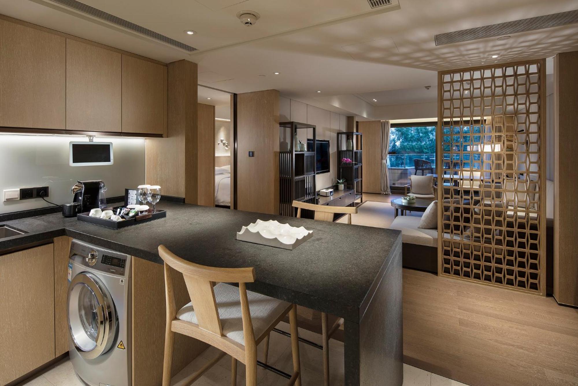 Hilton Shenzhen Shekou Nanhai Exterior photo