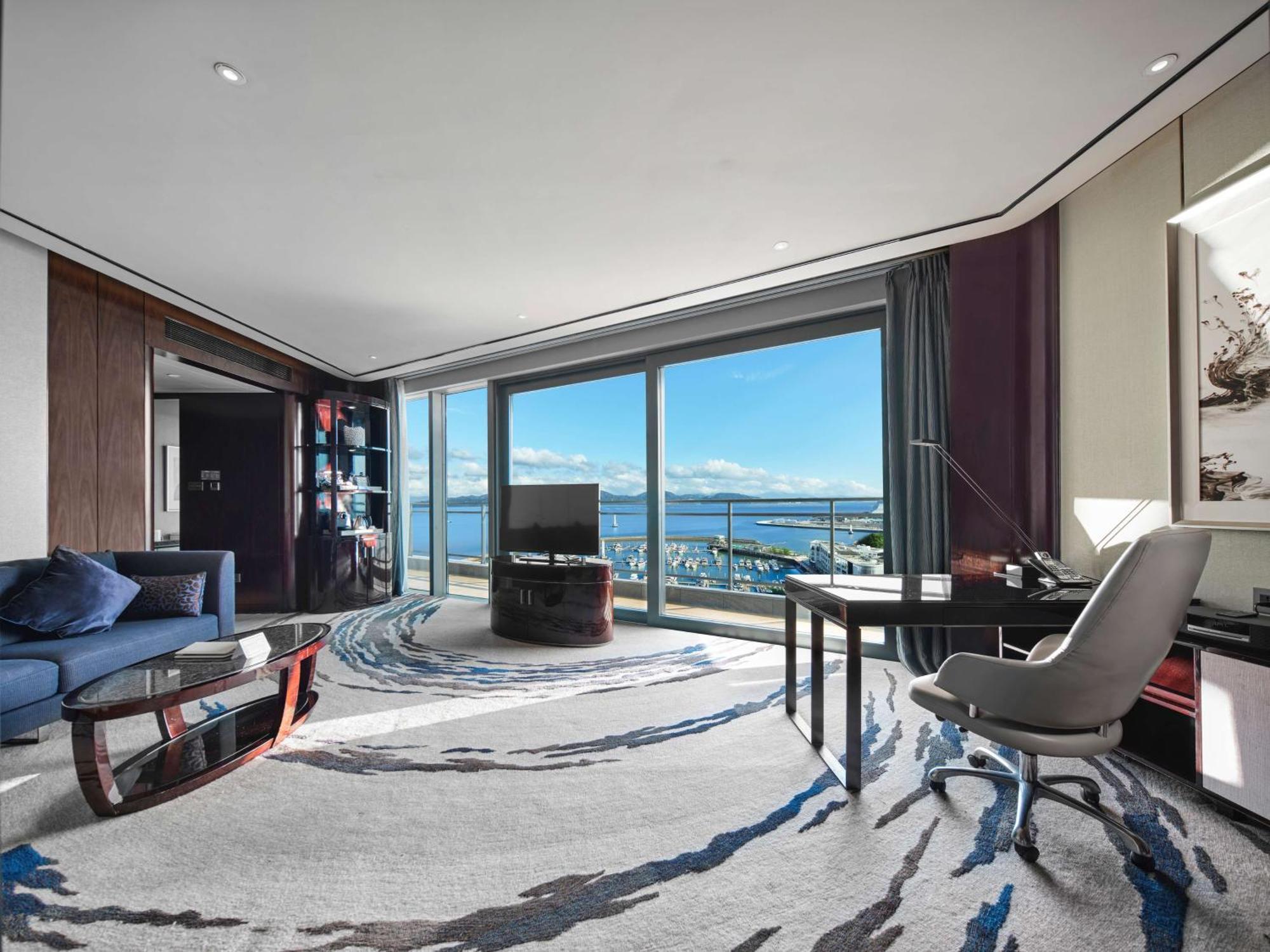 Hilton Shenzhen Shekou Nanhai Exterior photo