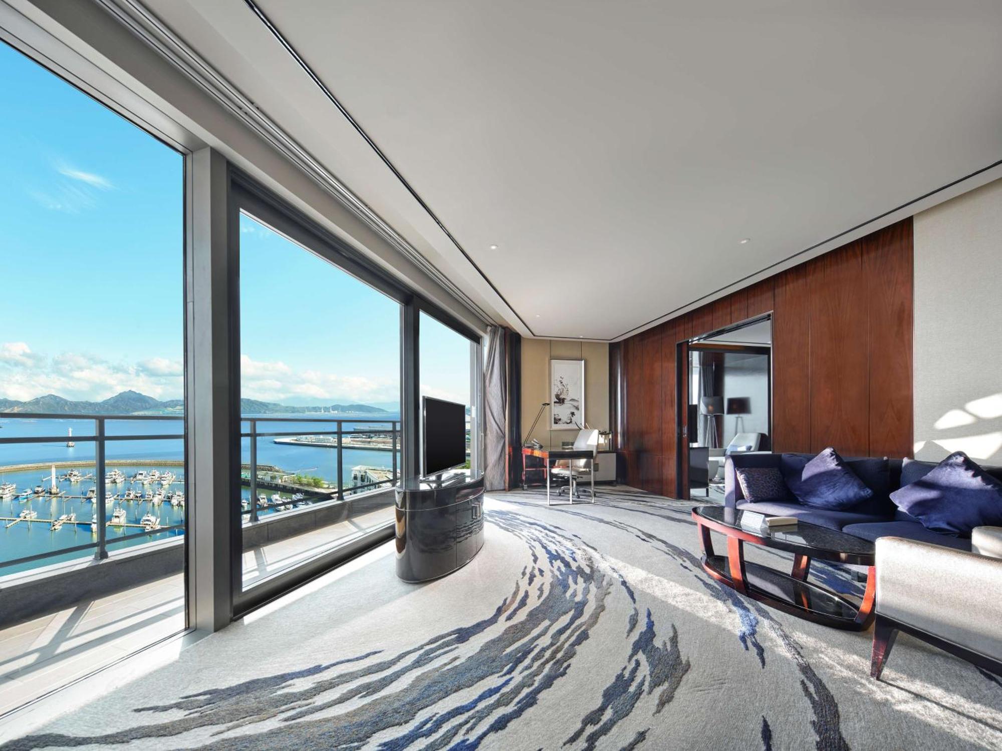 Hilton Shenzhen Shekou Nanhai Exterior photo