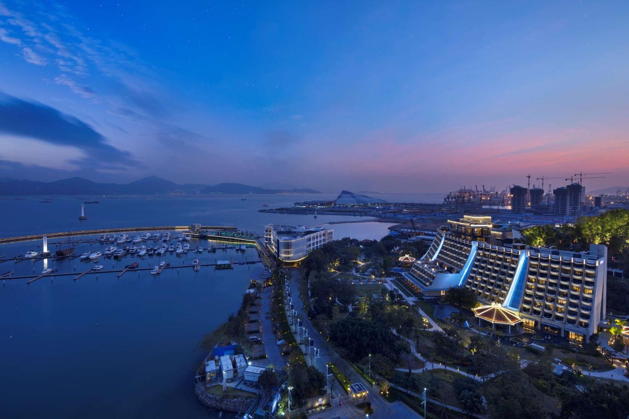 Hilton Shenzhen Shekou Nanhai Exterior photo