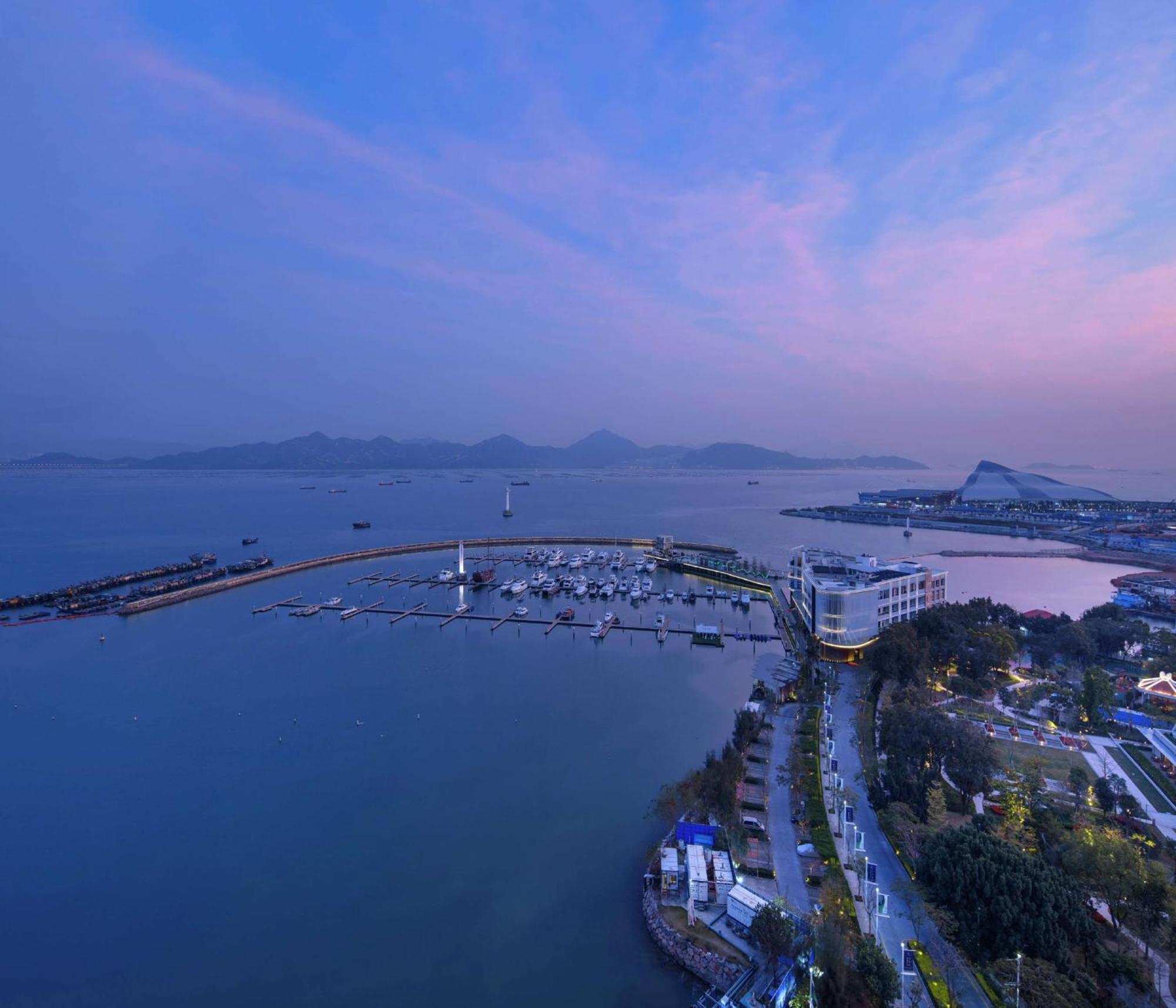 Hilton Shenzhen Shekou Nanhai Exterior photo